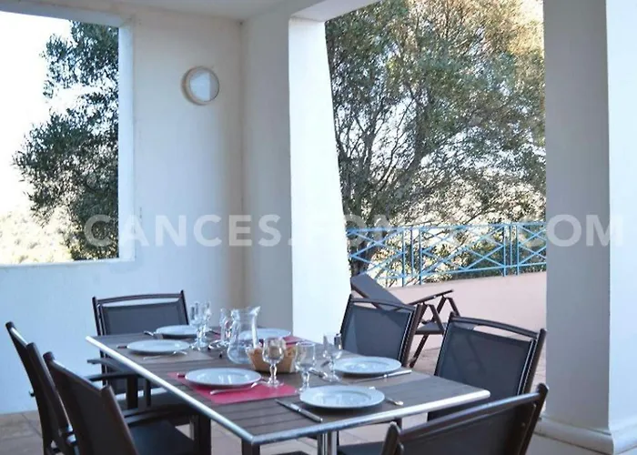 شقة 3 Pieces Avec Terrasse, Clim Et Parking A - Fr-1-226-390 *