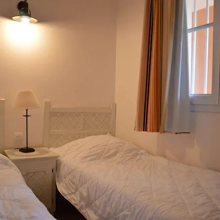 3 Pieces Avec Terrasse, Clim Et Parking A - Fr-1-226-390 Гримо